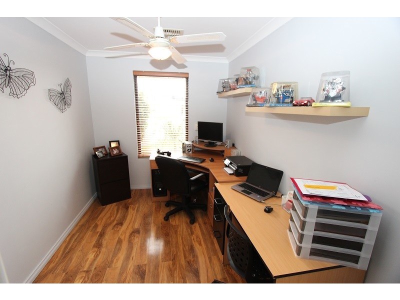 74 Floribunda Avenue, Halls Head WA 6210