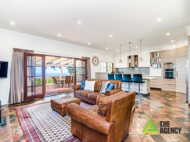 9 Marion Way, Gooseberry Hill WA 6076