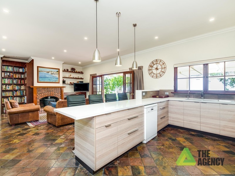 9 Marion Way, Gooseberry Hill WA 6076