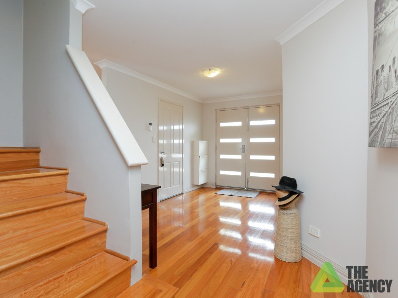 16 Dennis Way, Canning Vale WA 6155
