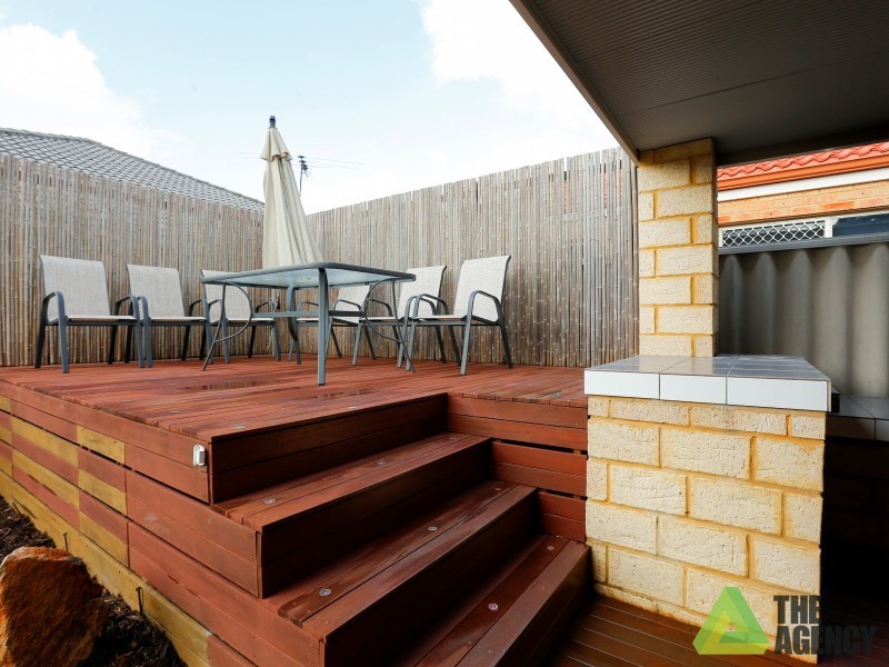 16 Dennis Way, Canning Vale WA 6155