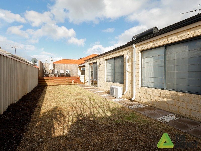 16 Dennis Way, Canning Vale WA 6155