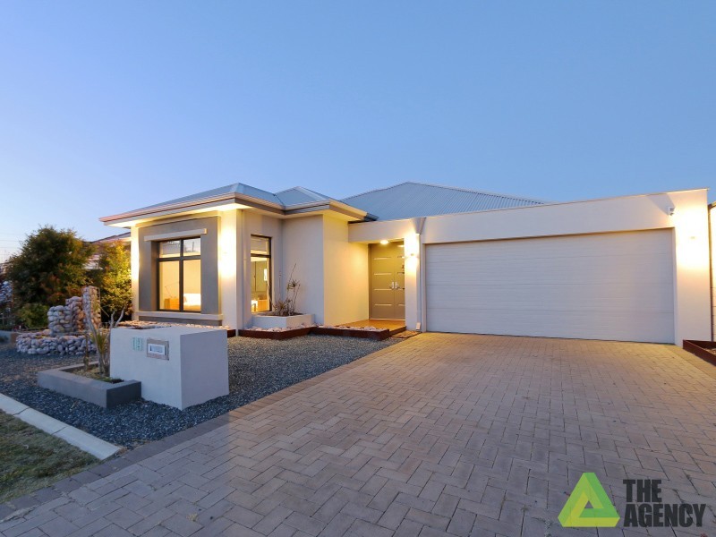 12 Whitehorse Drive, Harrisdale WA 6112