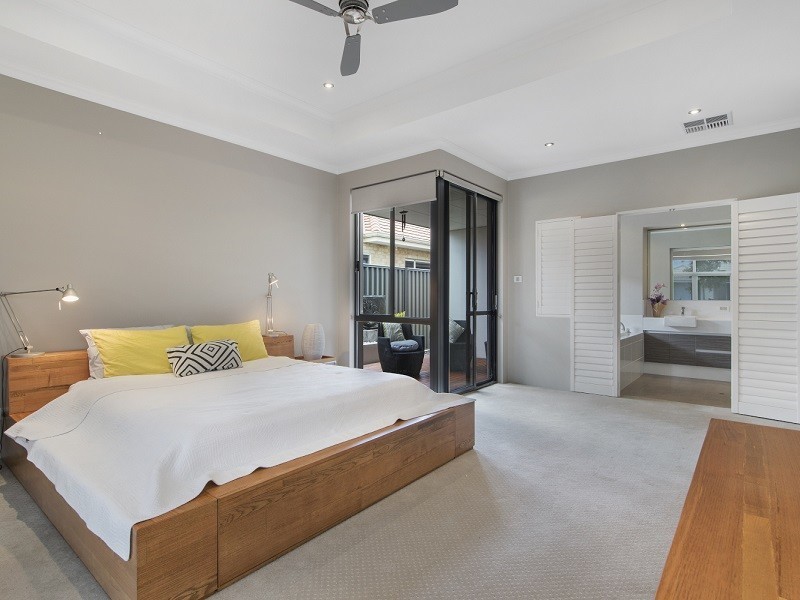 12 Whitehorse Drive, Harrisdale WA 6112