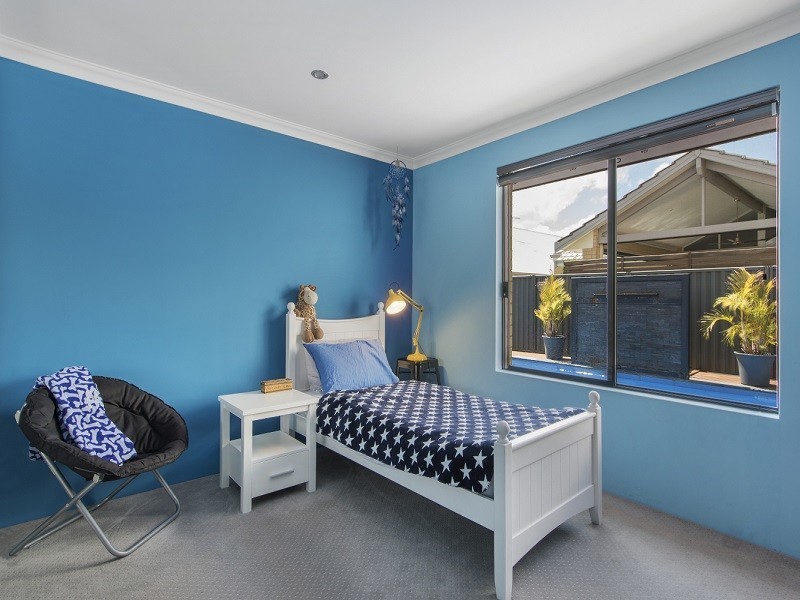 12 Whitehorse Drive, Harrisdale WA 6112