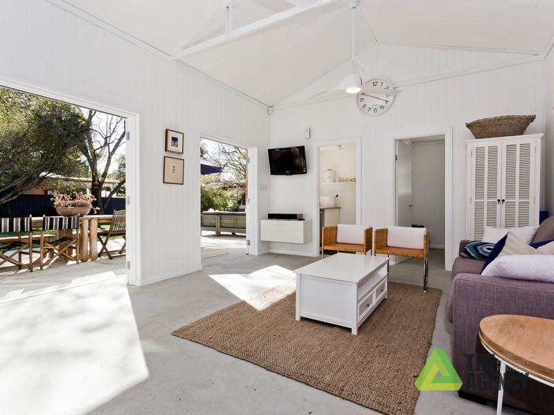 25B Holmesdale Road, Woodbridge WA 6056