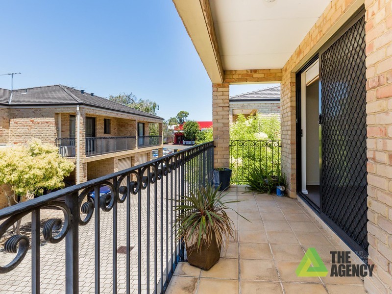 3/572 canning Highway, Attadale WA 6156