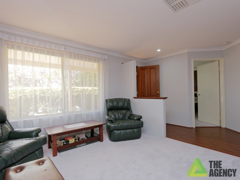 4 Athena Crossing, Canning Vale WA 6155