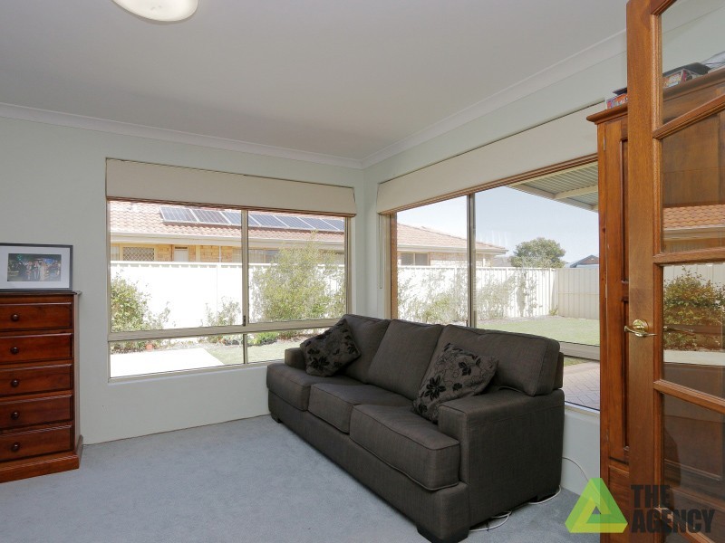 4 Athena Crossing, Canning Vale WA 6155