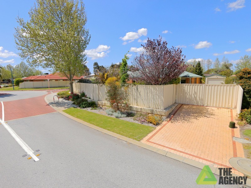 4 Athena Crossing, Canning Vale WA 6155