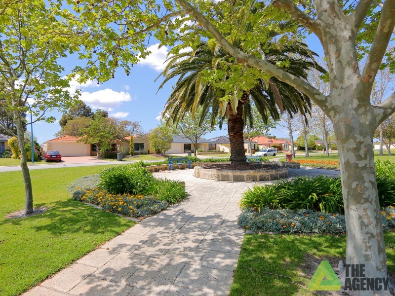 4 Athena Crossing, Canning Vale WA 6155