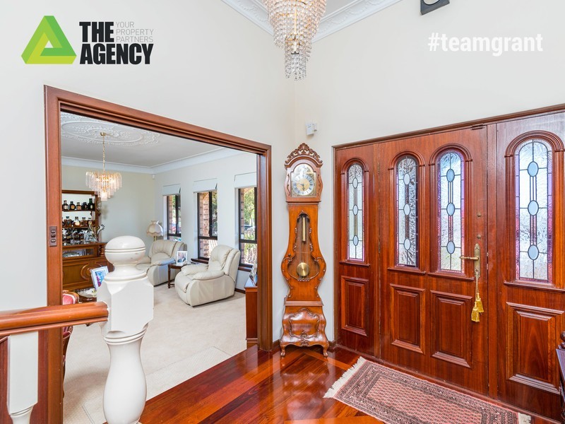 31 Hanrahan Loop, Kardinya WA 6163