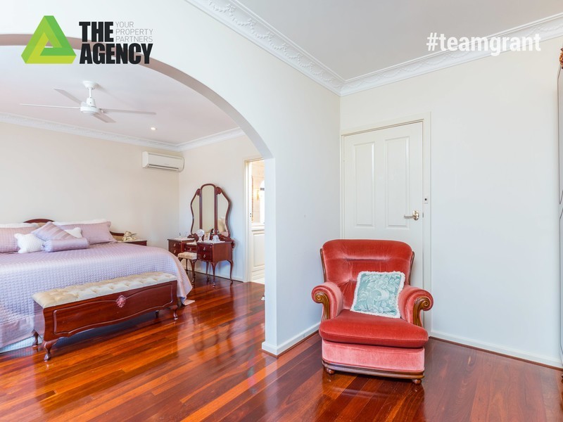 31 Hanrahan Loop, Kardinya WA 6163