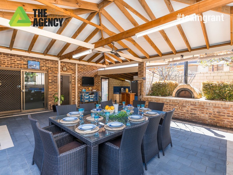 31 Hanrahan Loop, Kardinya WA 6163