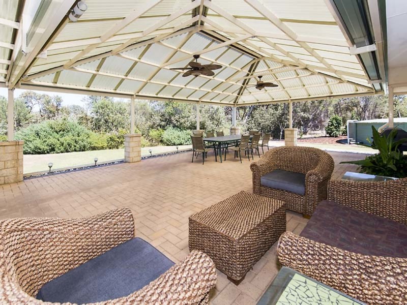 131 Old Dairy Court, Oakford WA 6121