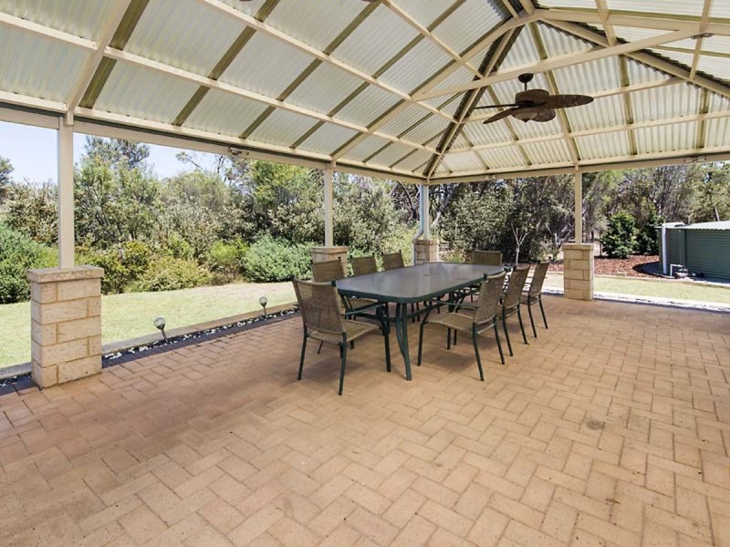 131 Old Dairy Court, Oakford WA 6121