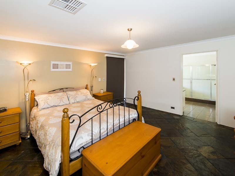 131 Old Dairy Court, Oakford WA 6121