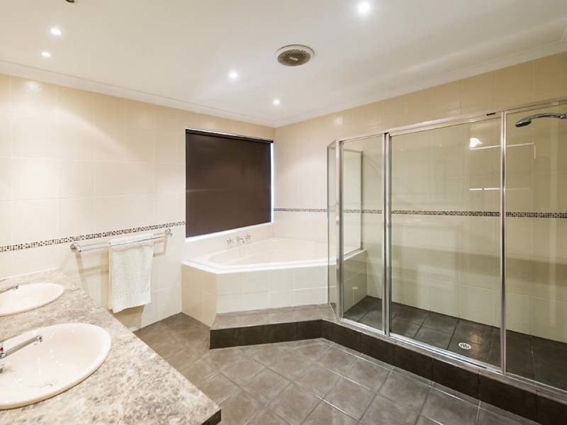 131 Old Dairy Court, Oakford WA 6121