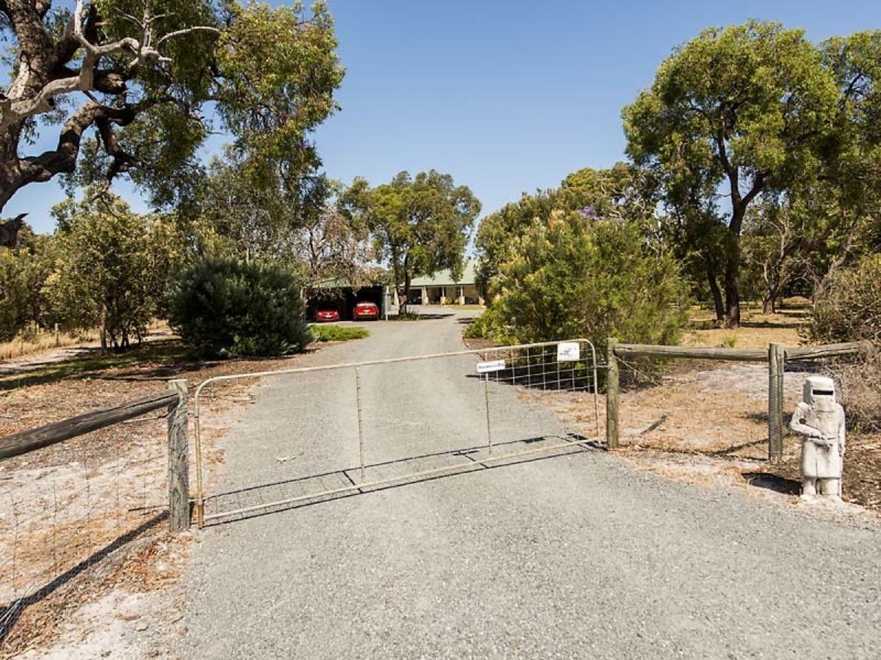 131 Old Dairy Court, Oakford WA 6121
