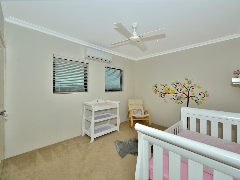 2 Grasshill Grange, Halls Head WA 6210