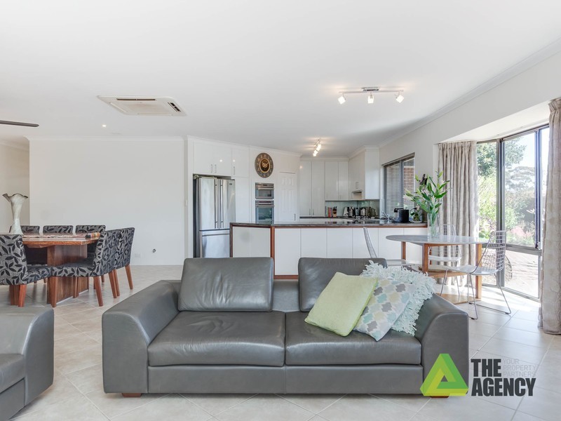 10 Second Avenue, Woodbridge WA 6056