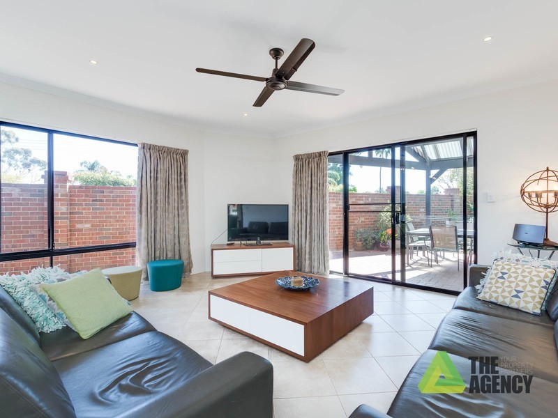 10 Second Avenue, Woodbridge WA 6056