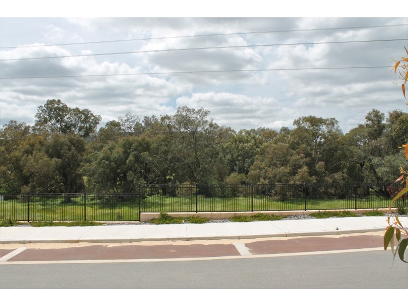 26 Darwinia Cresent, Helena Valley WA 6056