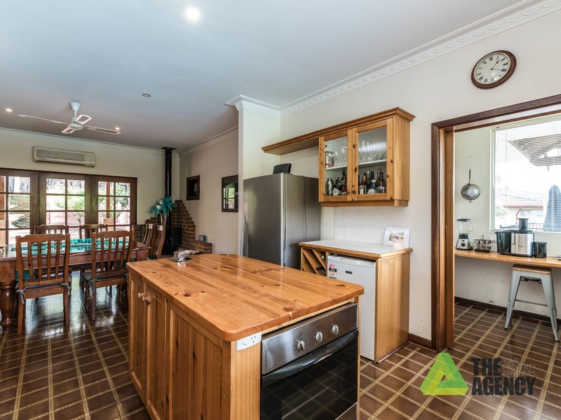 291 Walnut Road, Bickley WA 6076