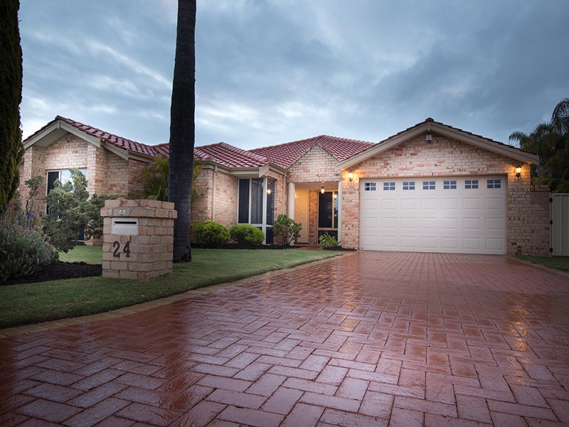 24 Burtonia Place, Canning Vale WA 6155
