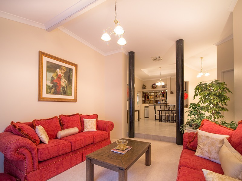 24 Burtonia Place, Canning Vale WA 6155