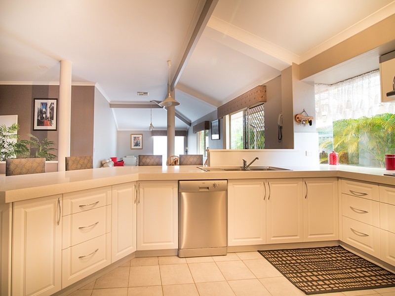 24 Burtonia Place, Canning Vale WA 6155