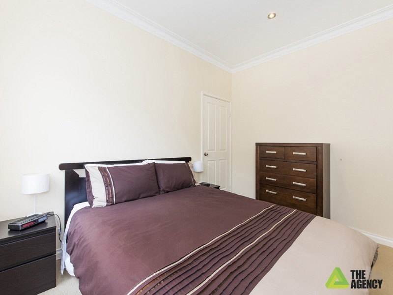 17 Sutherland Street, Westminster WA 6061