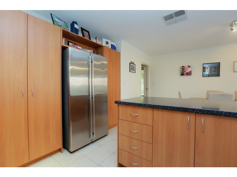 13 Cadoux Promenade, Canning Vale WA 6155