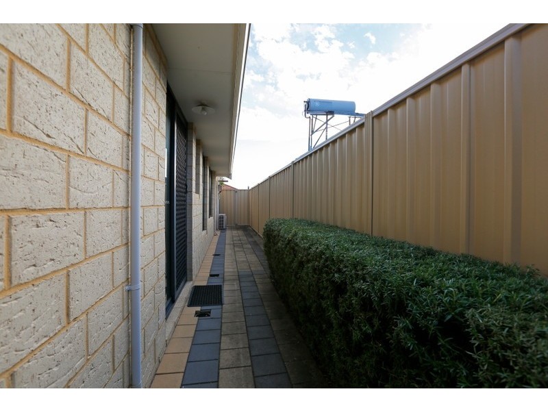 13 Cadoux Promenade, Canning Vale WA 6155