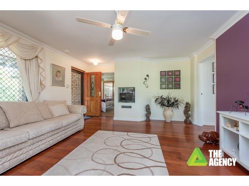 27 Lushington Drive, Padbury WA 6025