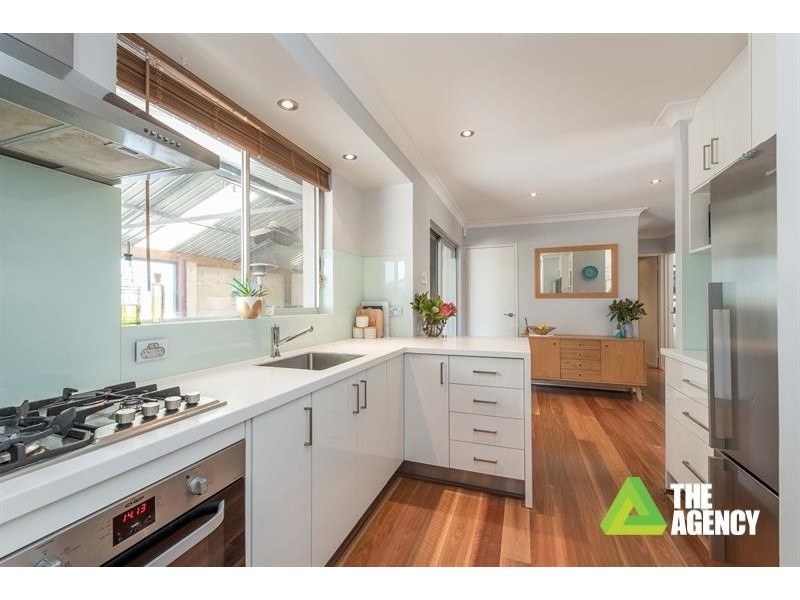 29 Glenbank Crescent, Kallaroo WA 6025