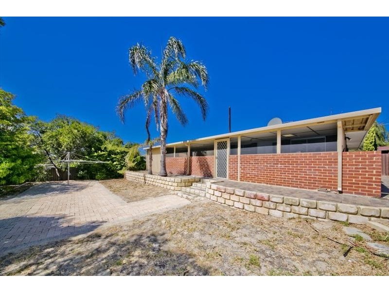 39 MacArthur Avenue, Padbury WA 6025