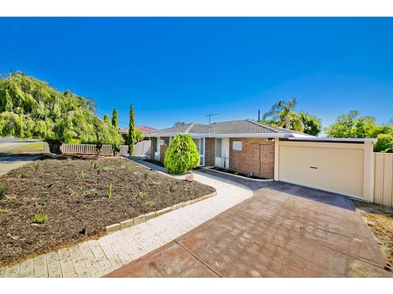 39 MacArthur Avenue, Padbury WA 6025