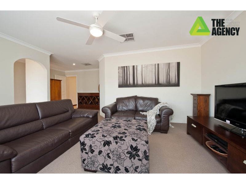 3 Nevoria Place, Padbury WA 6025