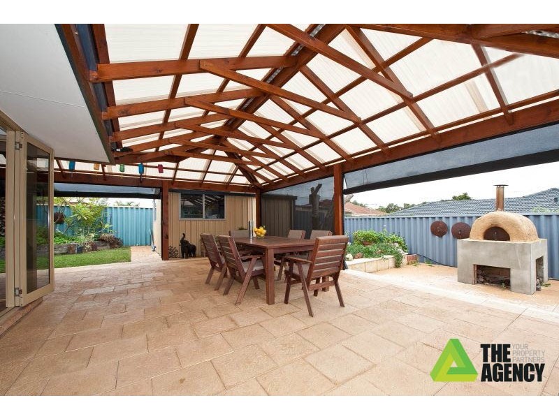 3 Nevoria Place, Padbury WA 6025