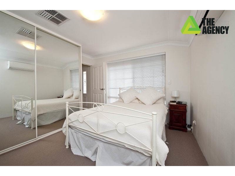 3 Nevoria Place, Padbury WA 6025