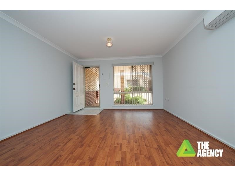 9/20 Blackwattle Parade, Padbury WA 6025
