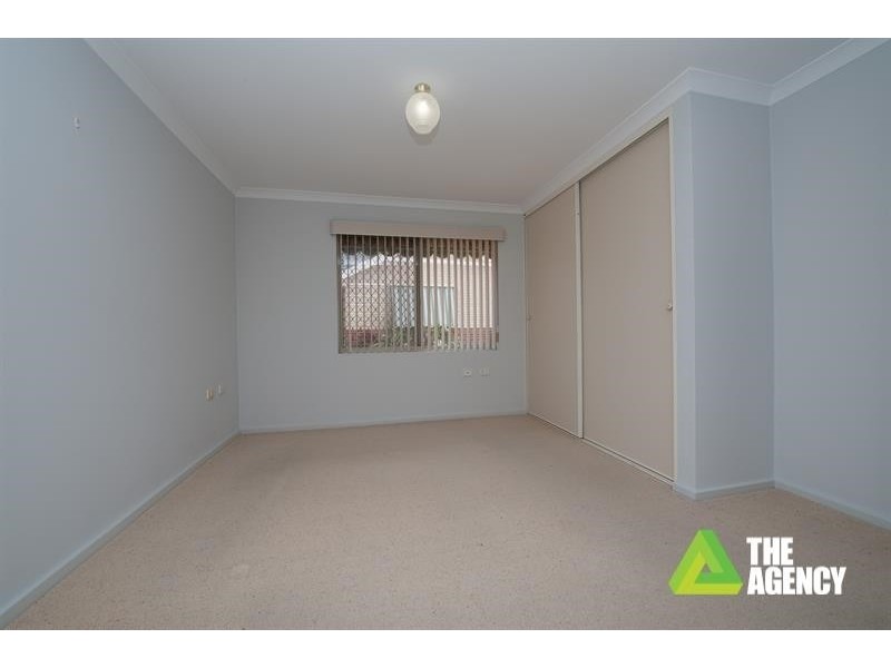 9/20 Blackwattle Parade, Padbury WA 6025