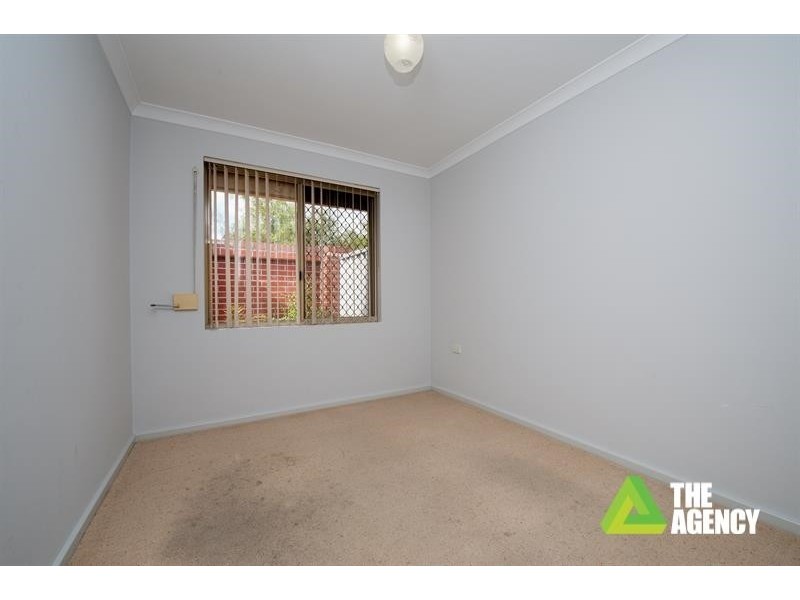 9/20 Blackwattle Parade, Padbury WA 6025