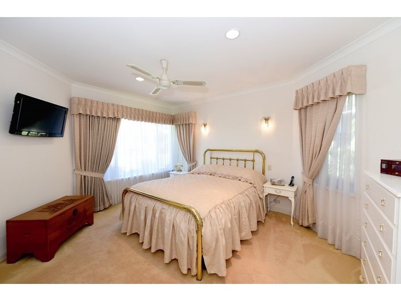 15 Lake Carine Gardens, Carine WA 6020