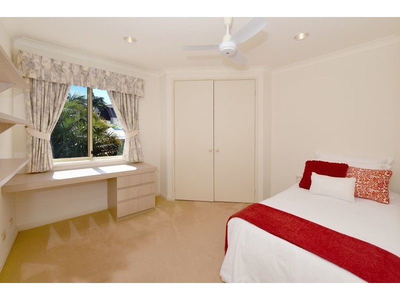 15 Lake Carine Gardens, Carine WA 6020