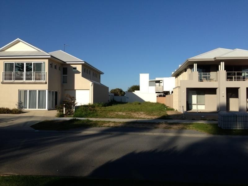 40 Watts Road, Shoalwater WA 6169