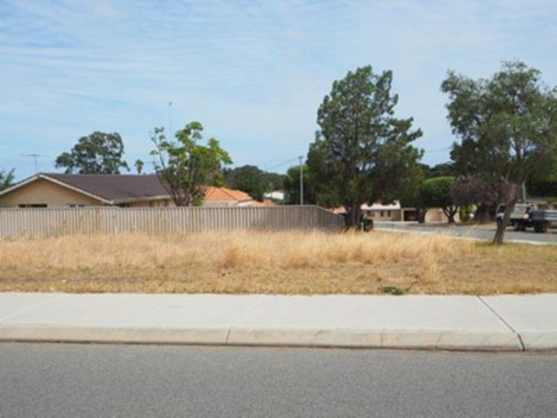 17b Maitland Road, Balga WA 6061