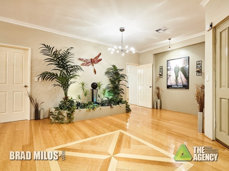 15 Fawcett Crescent, Canning Vale WA 6155