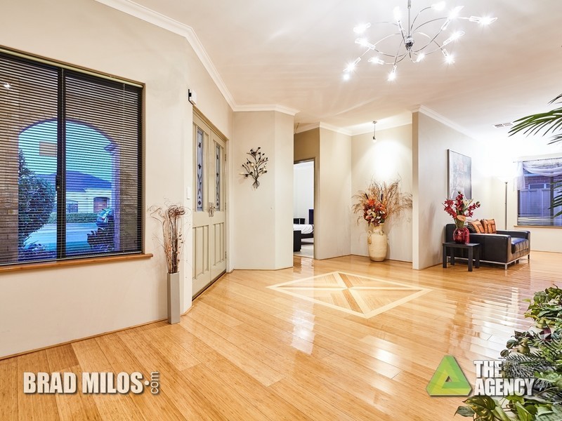 15 Fawcett Crescent, Canning Vale WA 6155